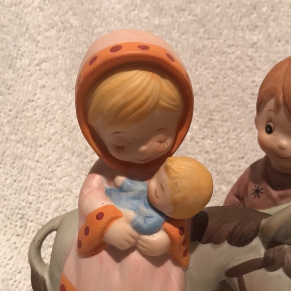 Homco Mary Joseph Baby Jesus Donkey Christmas Nativity Figurine 5608 - Picture 3 of 6